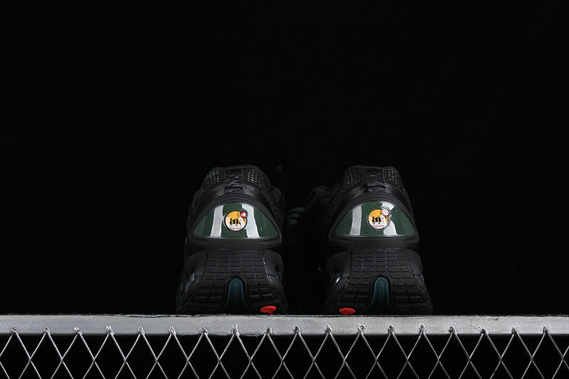 SUPREME X AIR MAX DN BLACK/BLACK/GALACTIC JADE